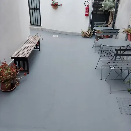 La Corte 4 * Katanya